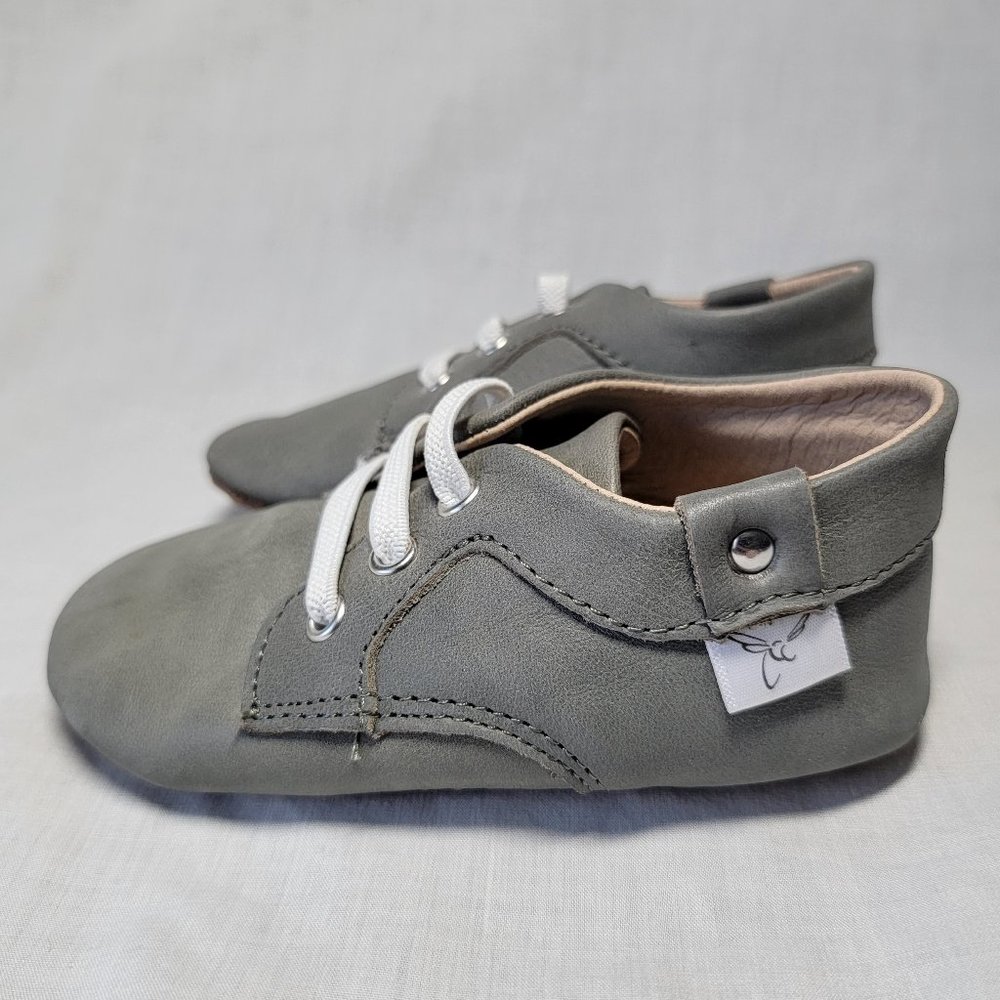Premium leather gray oxford